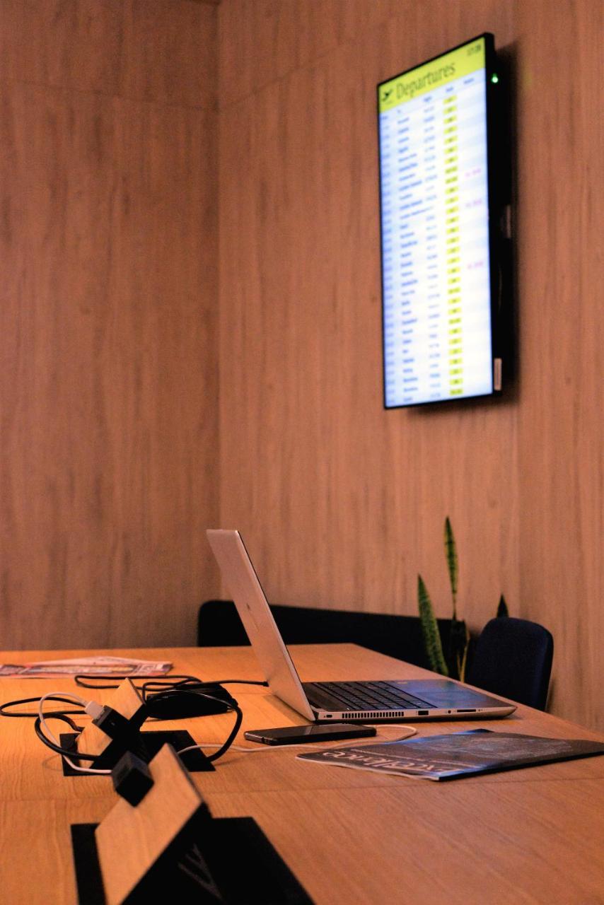 Air Rooms Rome Airport By Hellosky Fiumicino Zewnętrze zdjęcie